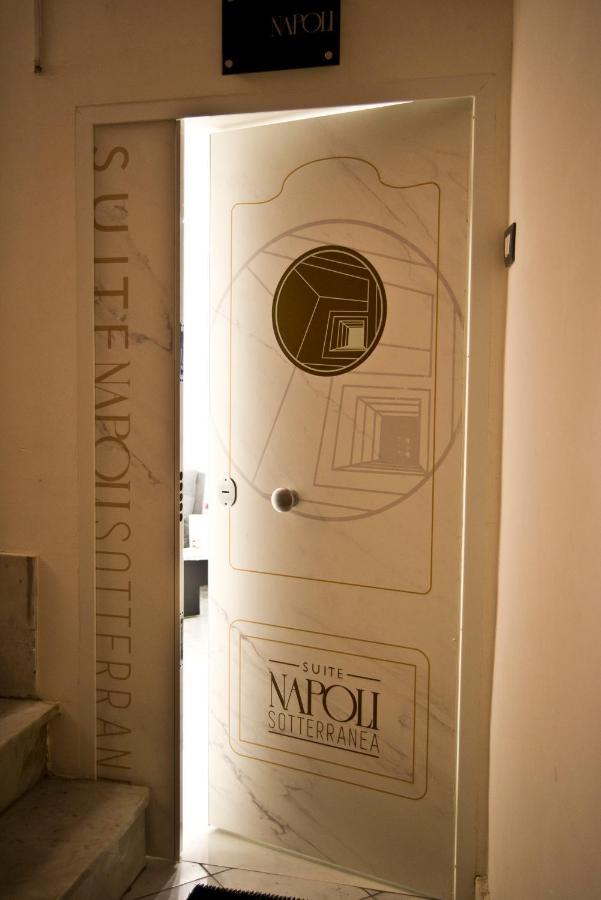 Suite Napoli Sotterranea Con Vasca Idromassaggio المظهر الخارجي الصورة
